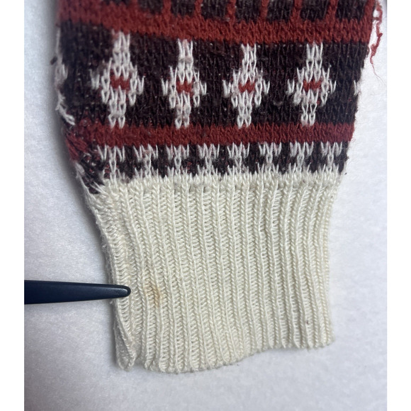 Snoopy's World's Greatest Vintage Unisex Rah Rah Rah Sweater Size Large Red Gray - Picture 6 of 11